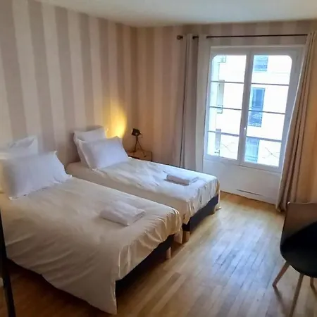 Maignan 15 Couchages 24h Вилла