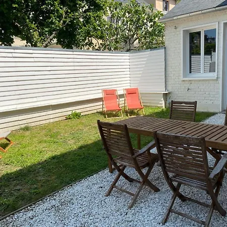 Maignan 15 Couchages 24h