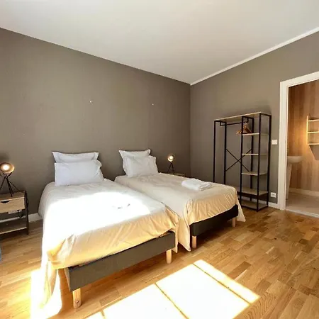 Maignan 15 Couchages 24h Villa