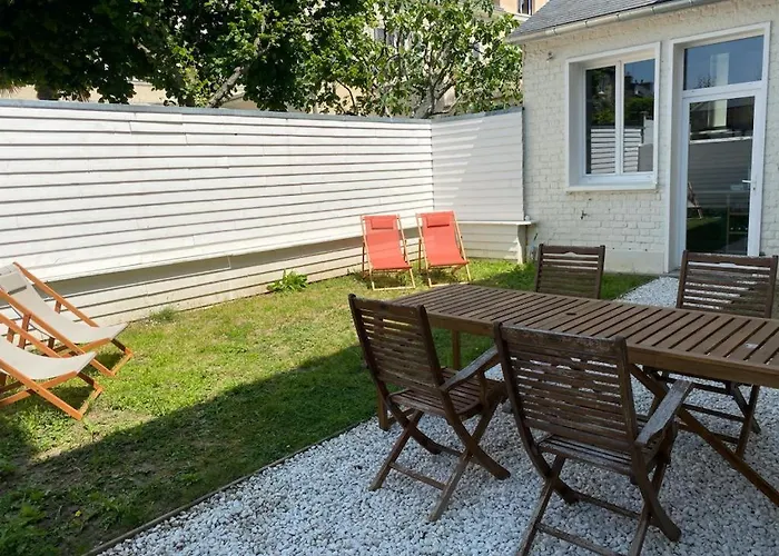 Maignan 15 Couchages 24h